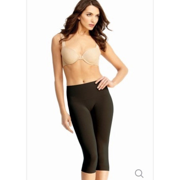 MeMoi SlimMe High Waisted Capri black size medium/2 - Picture 2 of 9